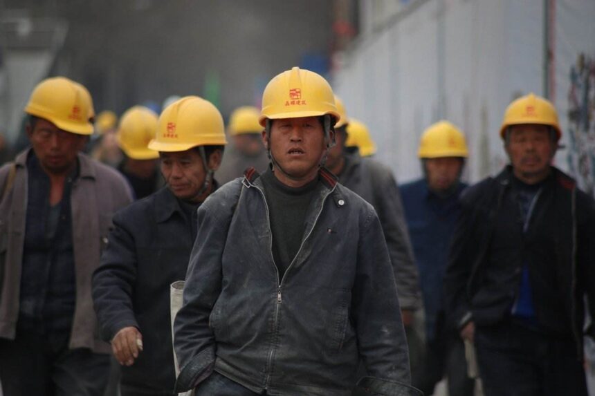 entenda-o-que-e-a-‘maldicao-dos-35’-no-mercado-de-trabalho-da-china