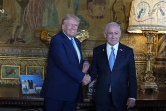 ao-lado-de-netanyahu,-trump-diz-que-kamala-foi-desrespeitosa-com-israel